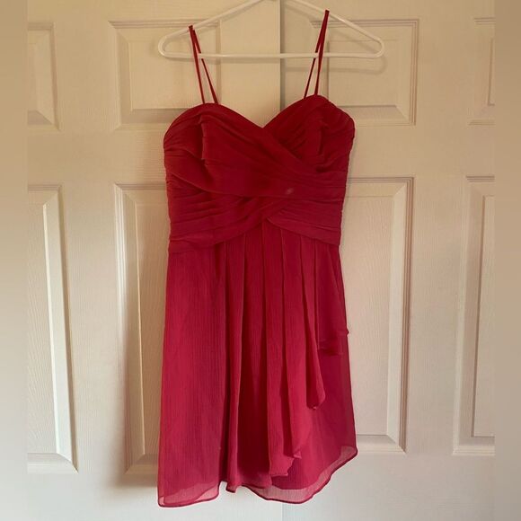 David’s Bridal 10 style F14847 bright pink crinkle chiffon midi dress - Picture 1 of 7